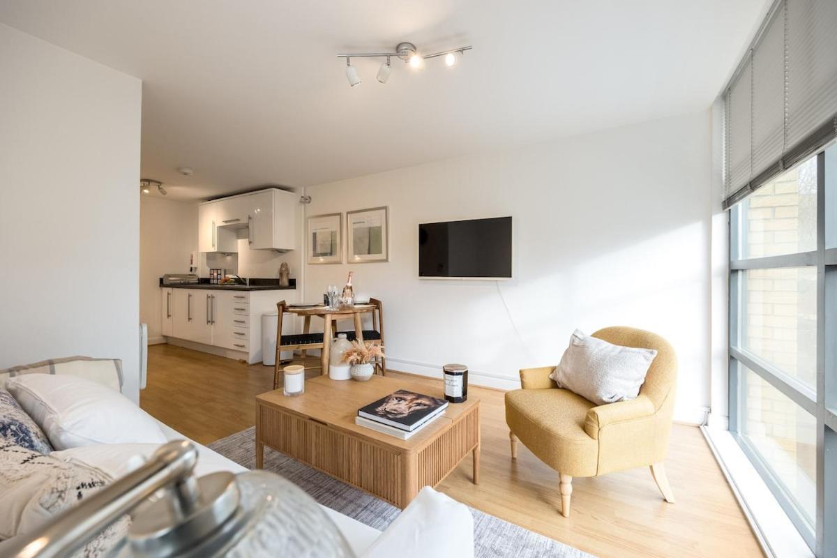 Modern Flat, Oxford City Centre Экстерьер фото